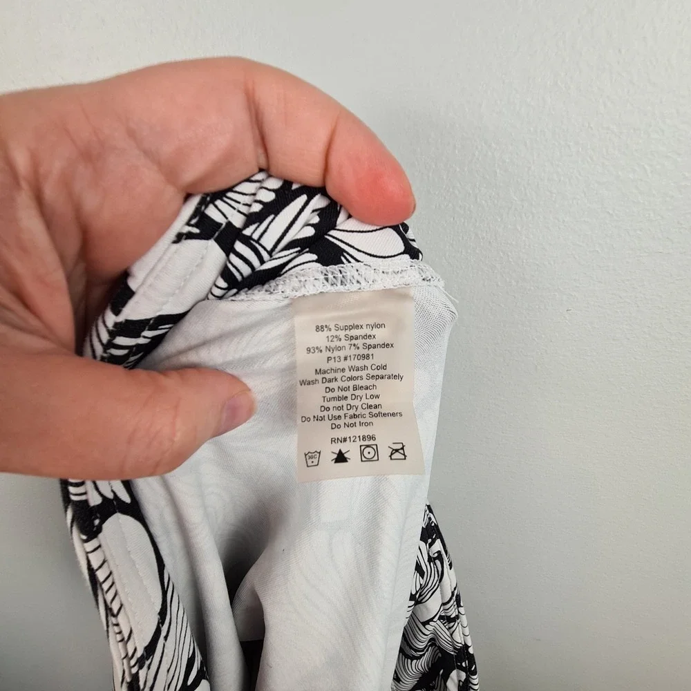 Title Nine Pull On‎ Skirt Black White Swirls Small Golf Pocket Granola Outdoor